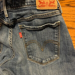 Levi’s 505 straight leg jeans sz 28